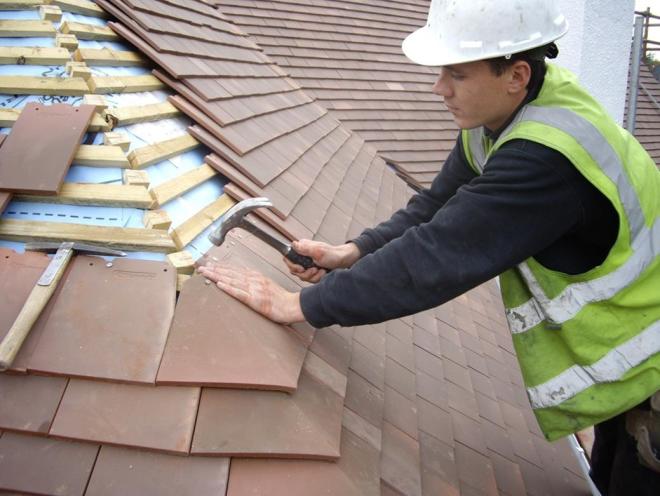 The Advantages of Commercial Roofing Services – greatroofingservicessite